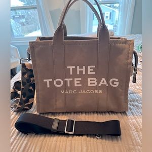 Marc Jacobs The Tote Bag